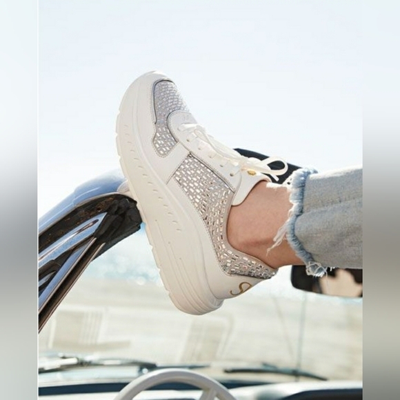 Stuart Weitzman Christa Embellished Fashion Sneaker Size 10 - Picture 1 of 12